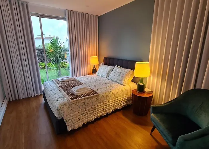 Magnolia - To Explore The Island